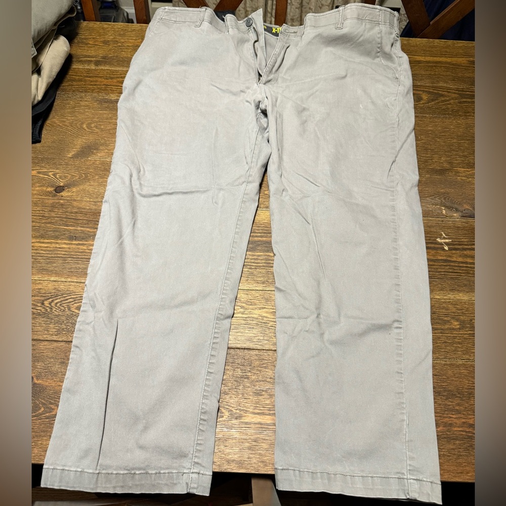 Big and tall Lee khaki pants - Picture 1 of 6